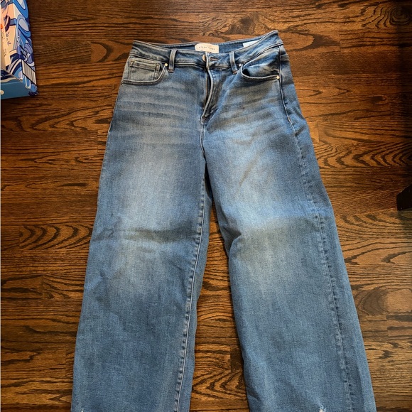 Risen Wide-Leg Jeans - Picture 3 of 4